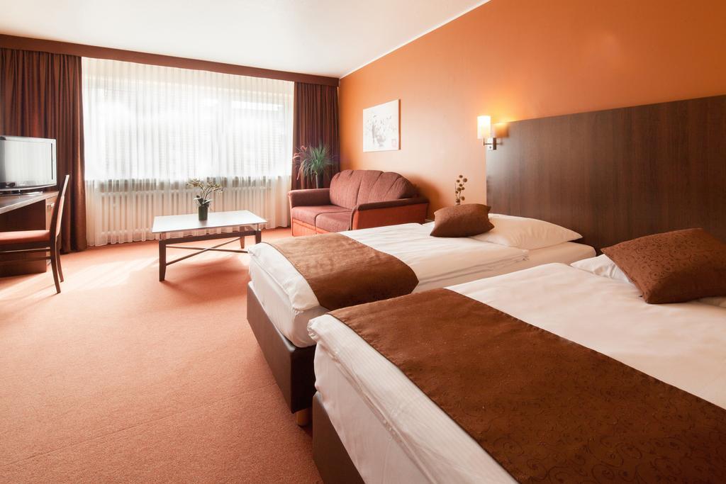Hotel Mondial Langenfeld  Camera foto